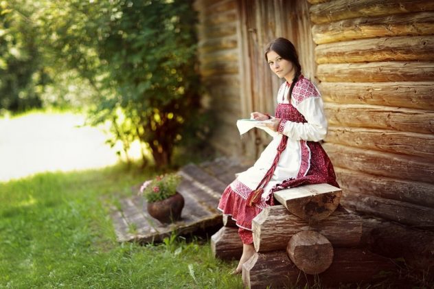 в старину готовить вещи ребенку считалось плохой приметой